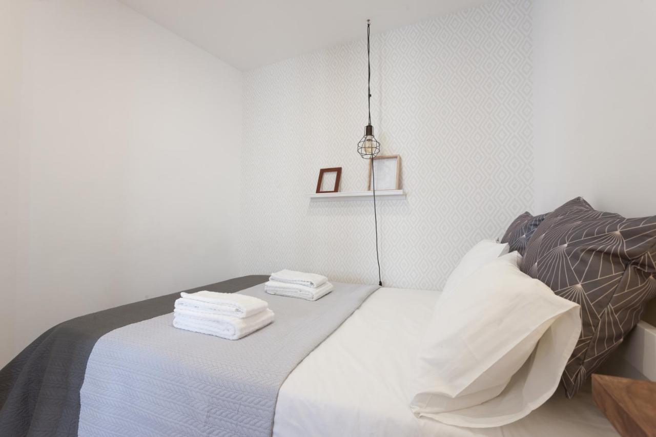 Appartamento Downtown Flat - Metro And Tram28 Lisbona Esterno foto