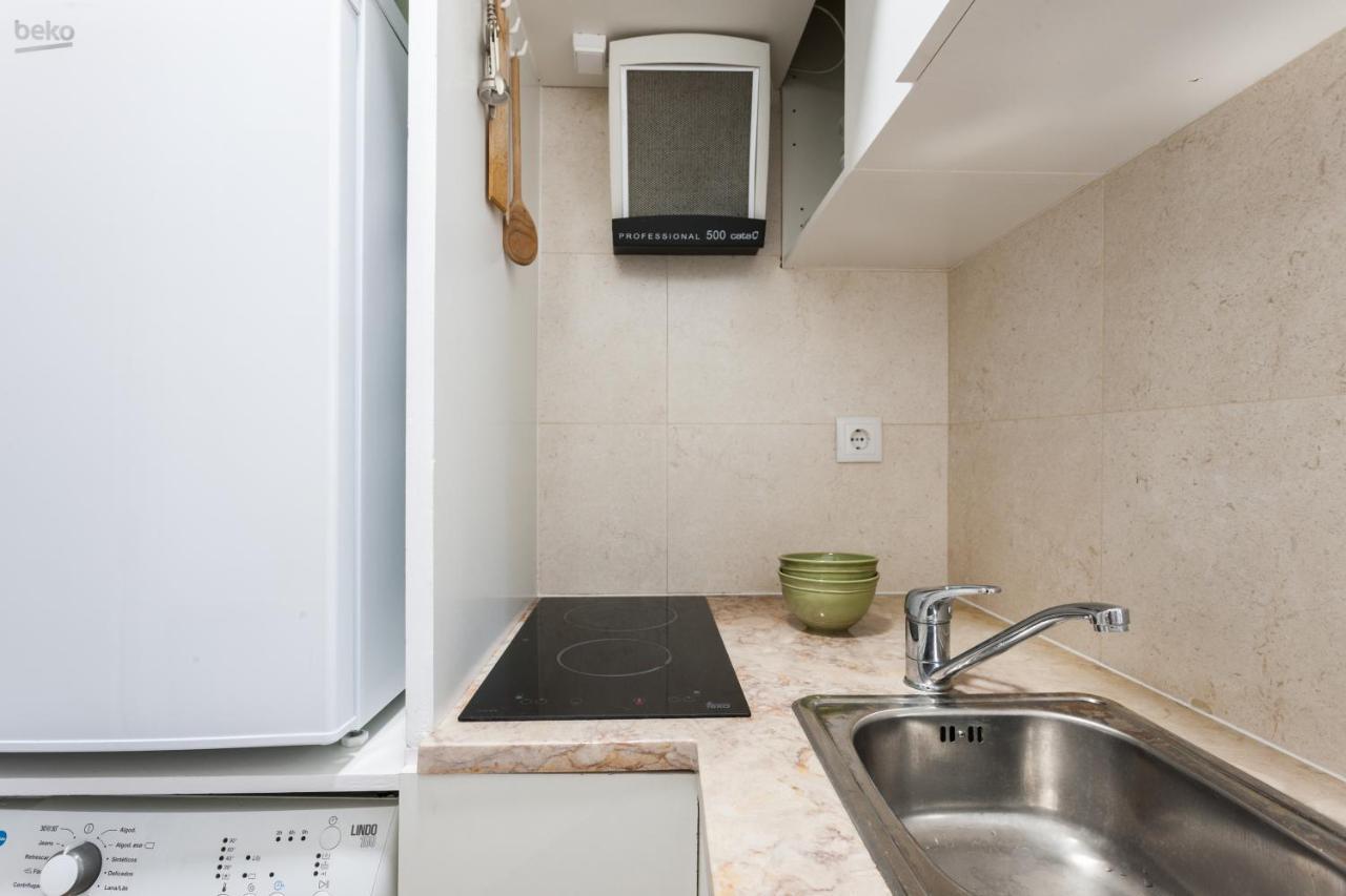Appartamento Downtown Flat - Metro And Tram28 Lisbona Esterno foto